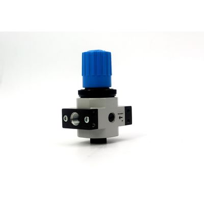 FESTO LR-1/8-D-MINI 159624 LR-1/8-D-MINI-MPA 8002274 Valvola di regolazione della pressione in lega di zinco con manometro da 0,5-12 bar