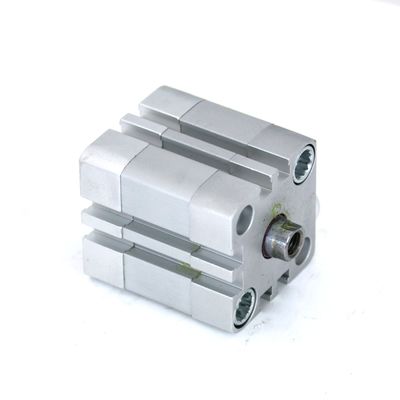 FESTO ADN-32-25-A-P-A 536272 Attuatore di pistoni industriali Air Piston Cylinder Stroke 25mm Diametro del pistone 32mm Filtro della canna del pistone M10x1.25
