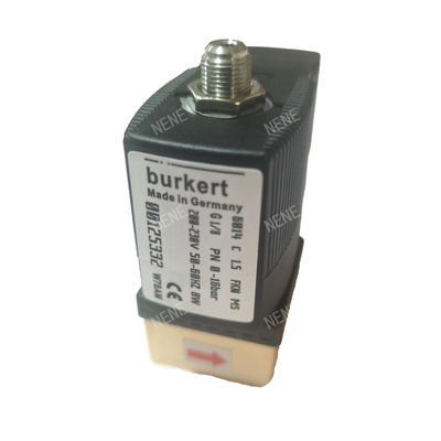 G1/4 Valvola solenoide Burkert 00125302 6013 Tipo a azione diretta 2/2 pollici Normalmente chiuso 3.0 foro di flusso FKM Corpo di valvola di ottone sigillato 24VAC 8W 0~10bar