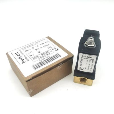 FKM Seal Valvola solenoide G1/4 Inch G1/4 Inch 00125304 6013 Tipo azione diretta 2/2 Normalmente chiuso 3.0 Flow Hole FKM Seal 220VAC 8W 0~10bar Corpo della valvola in ottone