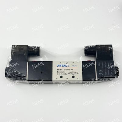 Valvola solenoide 4V330C-08 AIRTAC per aria da 0,15 a 0,8 MPa