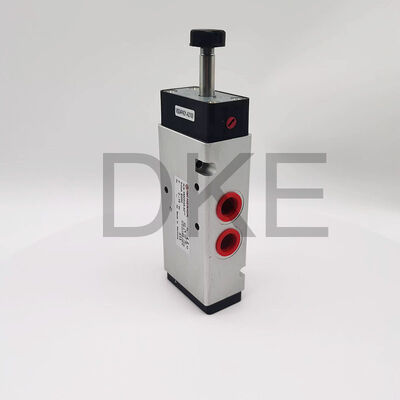 V62C513A-A212J V61B313A-A213J 5/2 Funzionamento della valvola Valvola solenoide con molla di ritorno di aria pilota solenoide progettata per migliorare la precisione del controllo del flusso del fluido