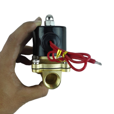 G1/2 Port Size Light Oil Valve with Round Coil Brass Body Material Opzione ideale per una regolazione accurata del flusso nelle attrezzature di lavorazione dell'olio