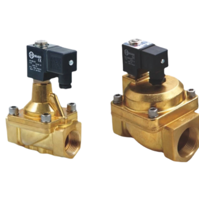 Valvola solenoide pneumatica a pistone pilot operata 110VAC 1/2 Port Size progettata per le prestazioni nei sistemi di controllo pneumatico PU225S-08