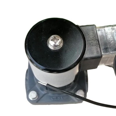 Materiale del corpo UPVC Valvola solenoide pneumatica FF1U50B50 Adatta per mezzi di lavoro chimici